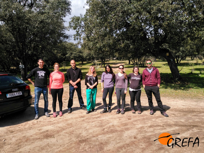 Alumnos del curso de técnicos de centros de recuperación, en una salida a la Sierra Oeste de Madrid.
