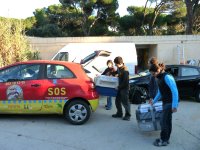 Momento en el que abandonan su casa de los últimos meses para ser trasladada desde GREFA a Mallorca vía Valencia.