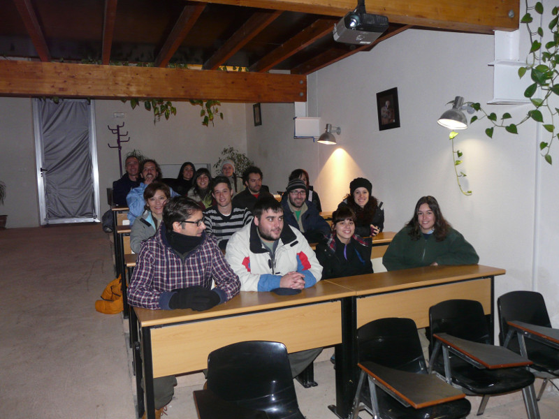Comienzan las sesiones prácticas del curso de “Técnico de centros de recuperación, reproducción y reintroducción de fauna salvaje” en las instalaciones de GREFA.  Tras concluir las sesiones teóricas en la Facultad de Veterinaria de la UCM, el día 8 de Enero de 2013 comenzaron las sesiones prácticas en las instalaciones del Centro de Recuperación de GREFA.