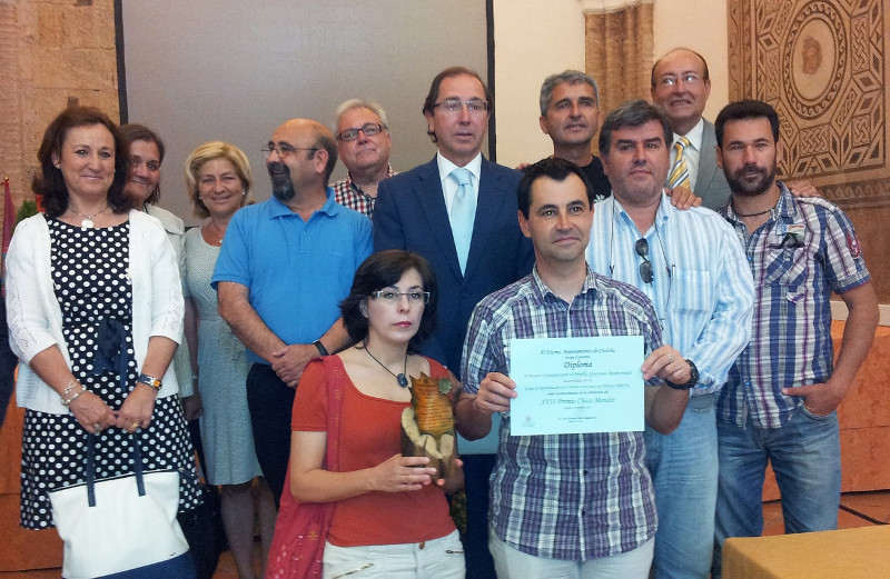 Nuestros compañeros de Córdoba, integrantes a su vez de la asociación Mechinal, en compañía del concejal de Patrimonio, Casco Histórico y Naturaleza y otros concejales de la corporación municipal.