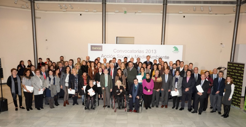 Representantes de las entidades beneficiarias y de la Fundación Caja Madrid y Bankia durante el acto de entrega de los Convenios de Colaboración.