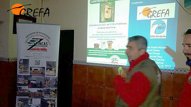 Diversos momentos del taller de construcción de cajas nido convocado por la asociación cordobesa "Siete Fincas".