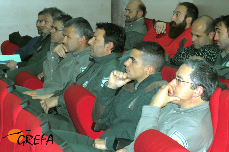 Agentes Medioambientales y Celadores de Medio Ambiente de Burgos escuchan la presentación del Proyecto Monachus.