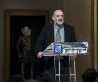 Carlos de Hita agradece el premio recibido.