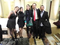 Personal y colaboradores de GREFA en el cóctel posterior al acto de entrega.