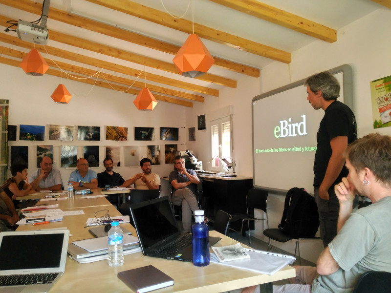 Un momento del  II Encuentro de Revisores de eBird España. Foto: Juan José Iglesias / GREFA.