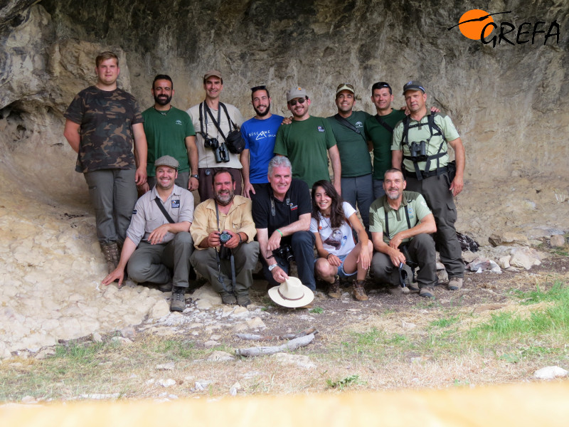 "Foto de familia" de la comitiva que se encargó del traslado y reintroducción de "Bedmar", de la que formó parte GREFA.