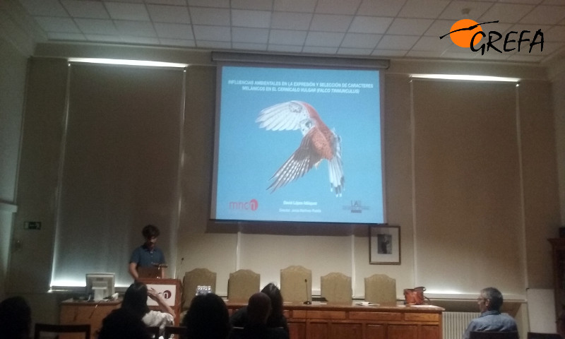 Nuestro amigo David L. Idiáquez durante la reciente lectura de su tesis doctoral.