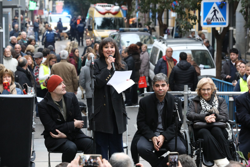 Eva Amaral se dirige a los madrileños durante el pregón de San Antón. Foto: Ayuntamiento de Madrid.