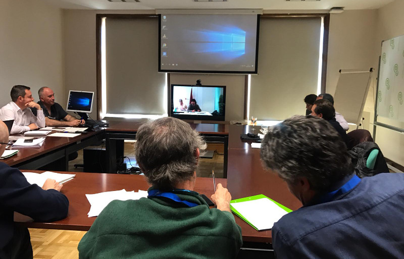 Un momento de la reunión del Grupo de Trabajo del Quebrantahuesos celebrada en Madrid el pasado 4 de abril.