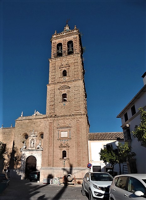 Torre de la iglesia de Santiago, en Montilla (Córdoba), donde se instalarán cajas nido para el cernícalo primilla.