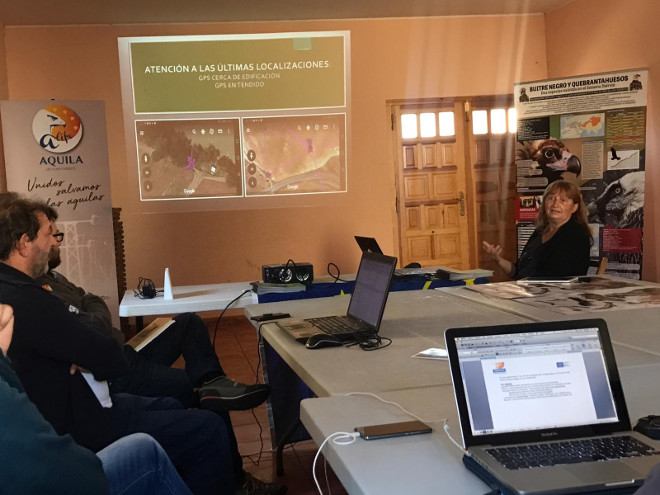 Otro momento del taller de AQUILA a-LIFE en Huerta de Arriba.