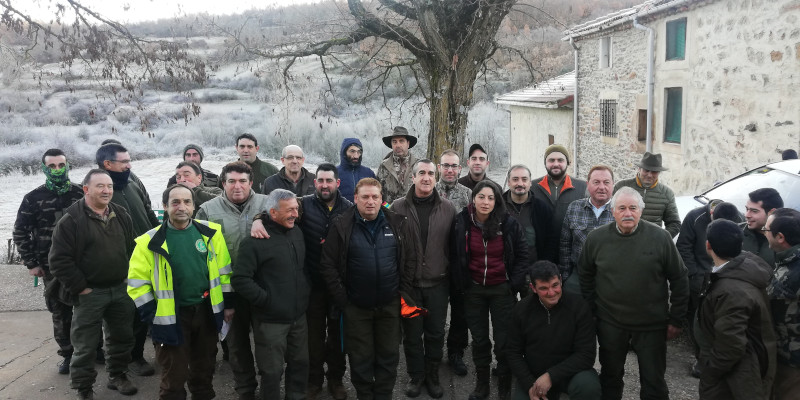 Participants in the test with lead-free ammunition at the Riocavado de la Sierra (Burgos) hunting station.