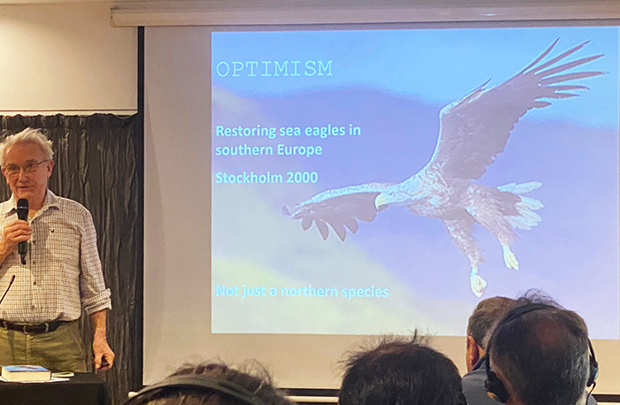 Ponencia magistral en el encuentro de Cádiz de Roy Dennis, impulsor de la reintroducción del pigargo en Escocia.