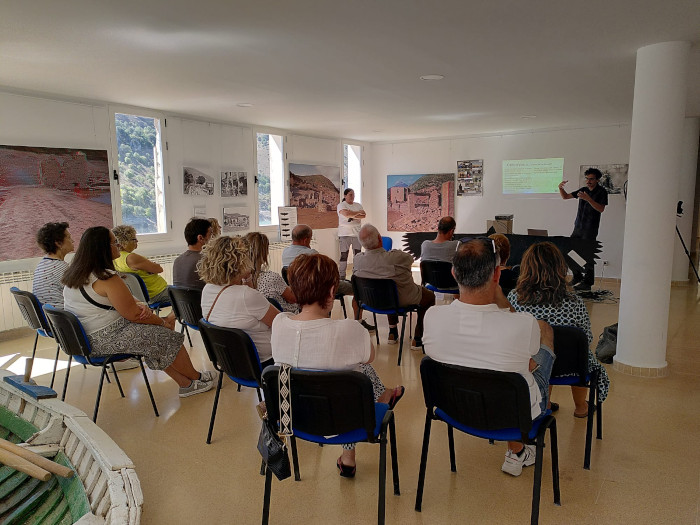 Charla sobre el Proyecto Monachus de GREFA para la recuperación del buitre negro.