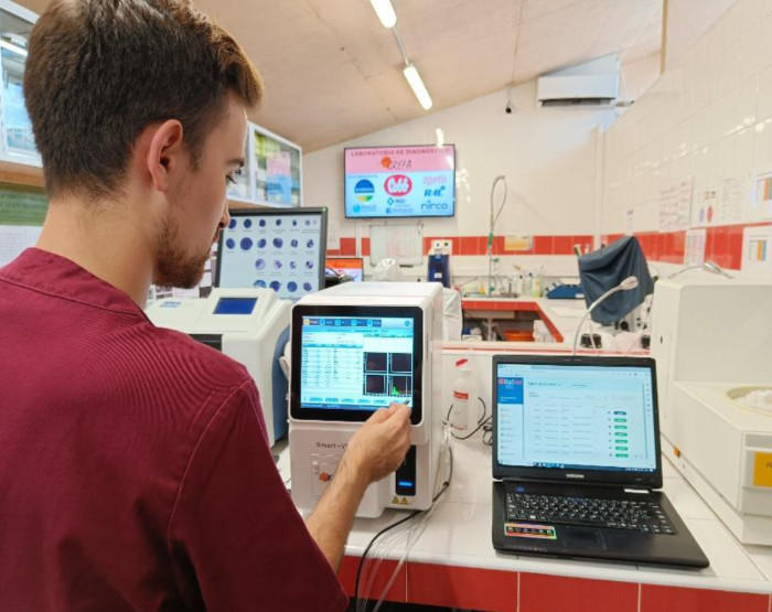 SMART V5: aparato de hematología cedido por RAL a GREFA.