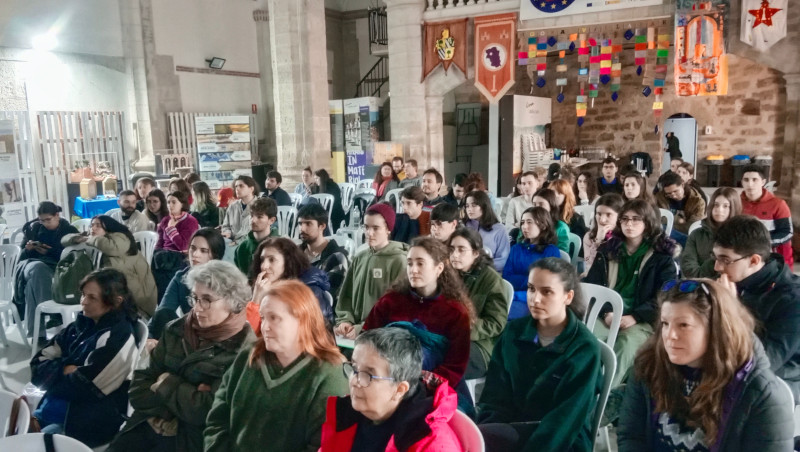 Participantes en el Foro de la Naturaleza organizado por GREFA y el Ayuntamiento de Villalar de los Comuneros (Valladolid).