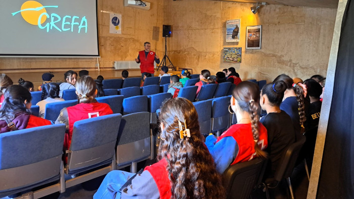 Reciente visita organizada por la asamblea local de Cruz Roja en Majadahonda a GREFA.