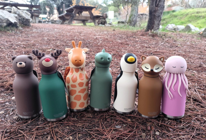 Botellas con diseño de fauna salvaje a la venta en la Ecotienda de GREFA.