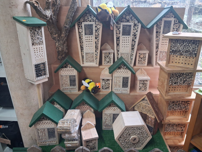 Hoteles para insectos a la venta en la Ecotienda de GREFA.