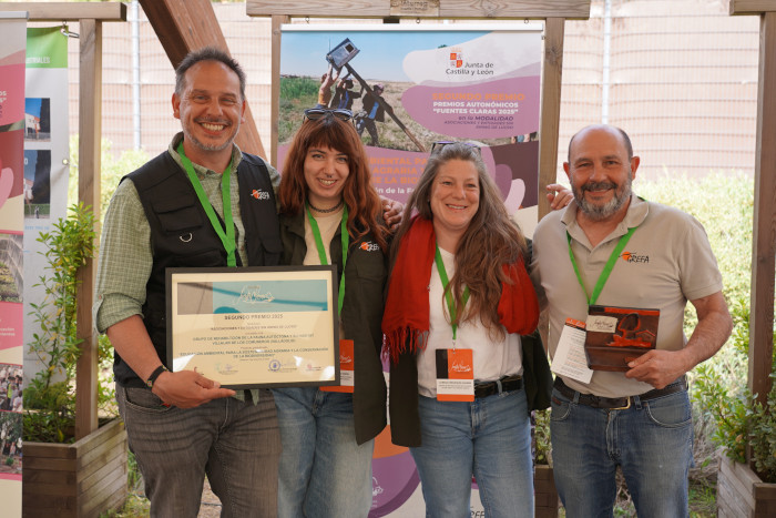 El equipo de GREFA que trabaja en Castilla y León acudió a recoger el premio.